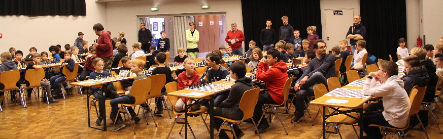 IMG_0286_Begrung im Turniesaal