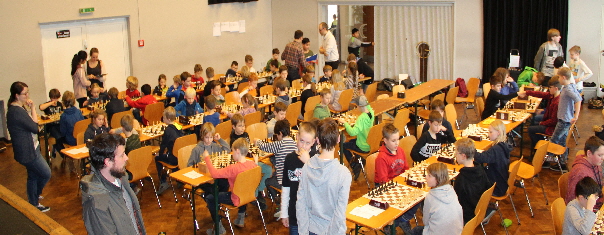 IMG_8968_Saal links_red