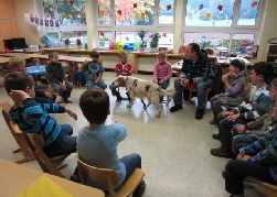 1 Luna im Stuhlkreis_1b